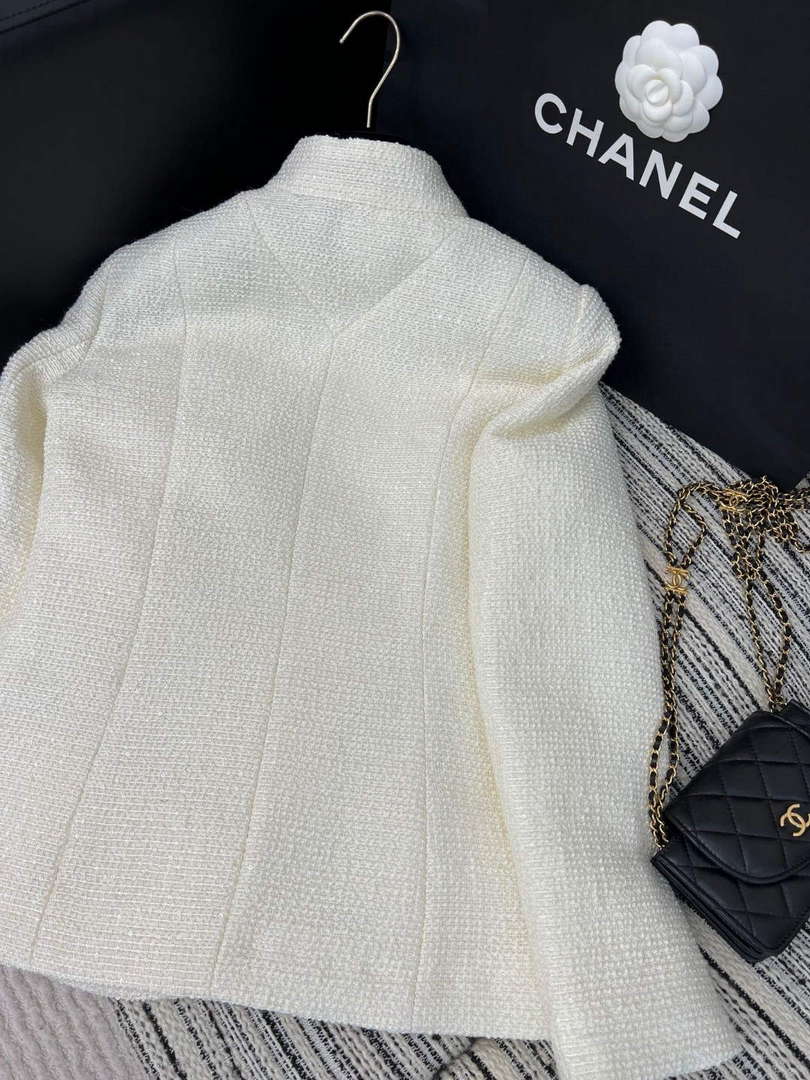 Chanel Women's Fashion Clothing Coat C58818