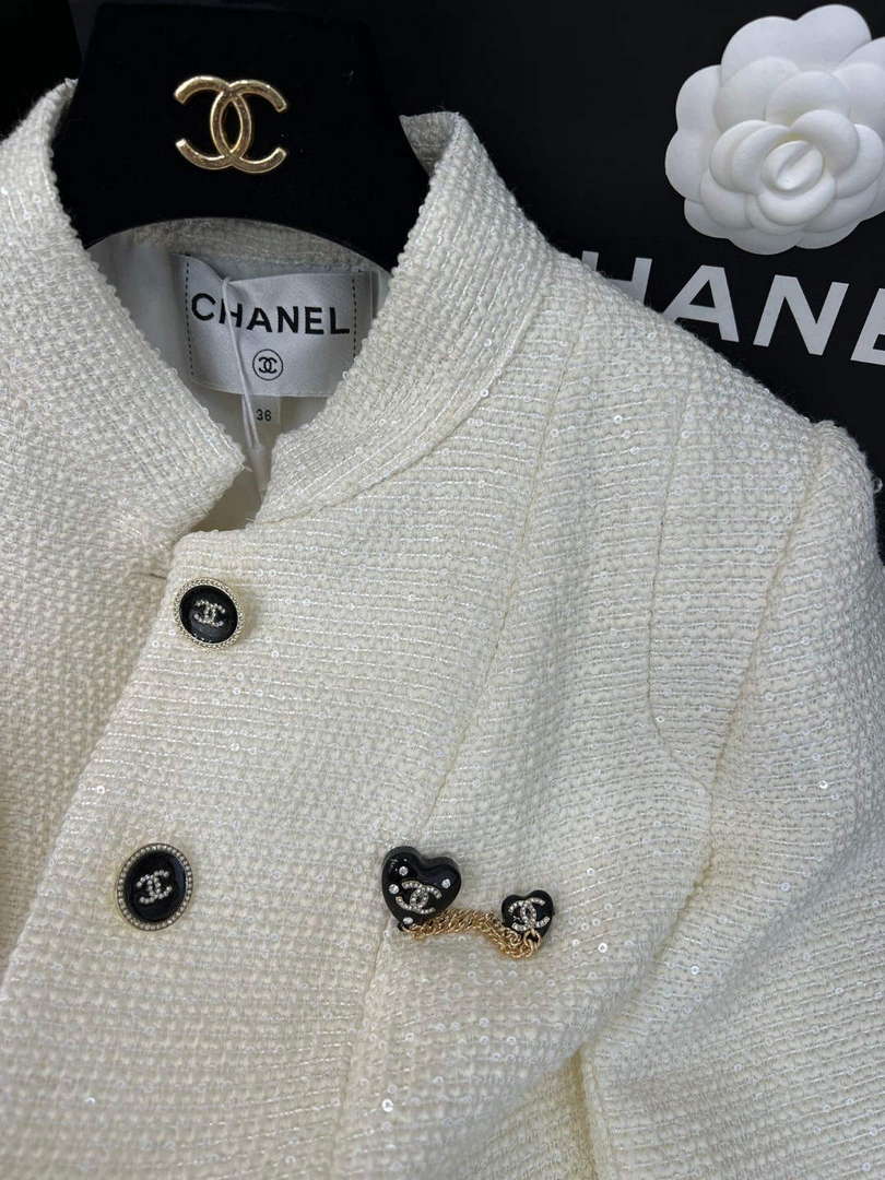 Chanel Women's Fashion Clothing Coat C58818