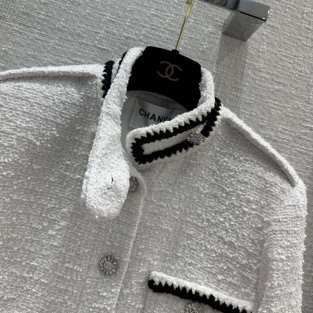 Chanel Women's Fashion Clothing Coat C58820