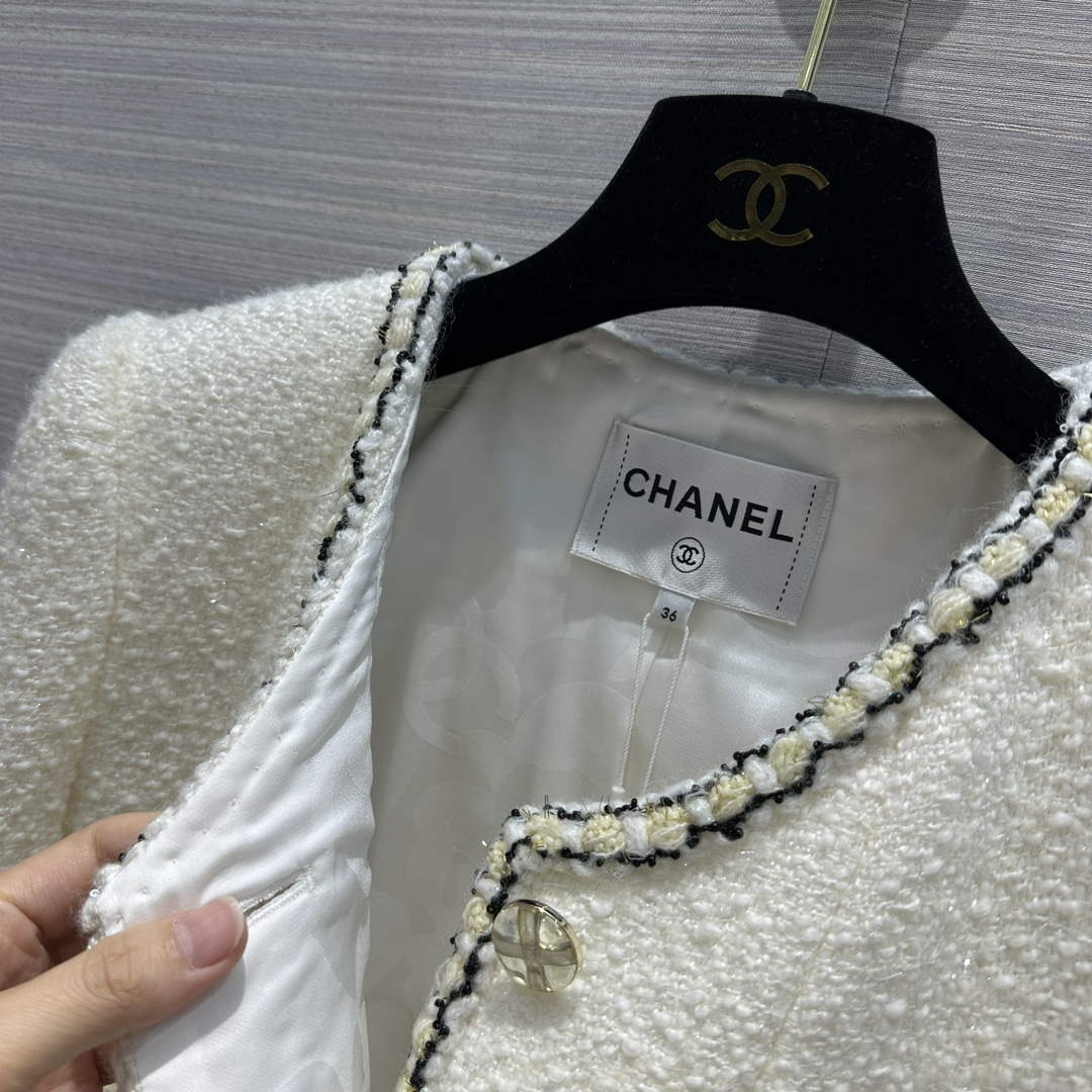Chanel Women's Fashion Clothing Coat C58821
