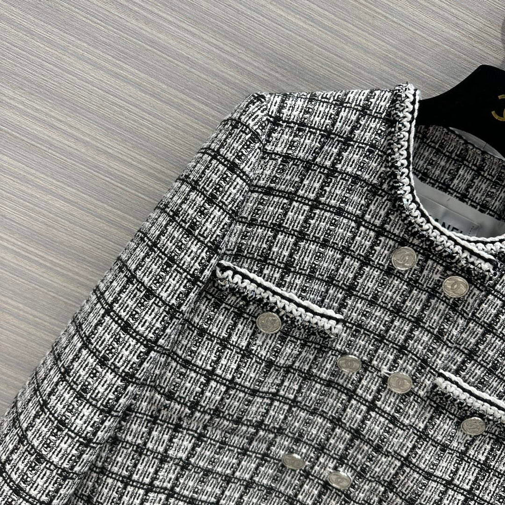 Chanel Women's Fashion Clothing Coat C58823