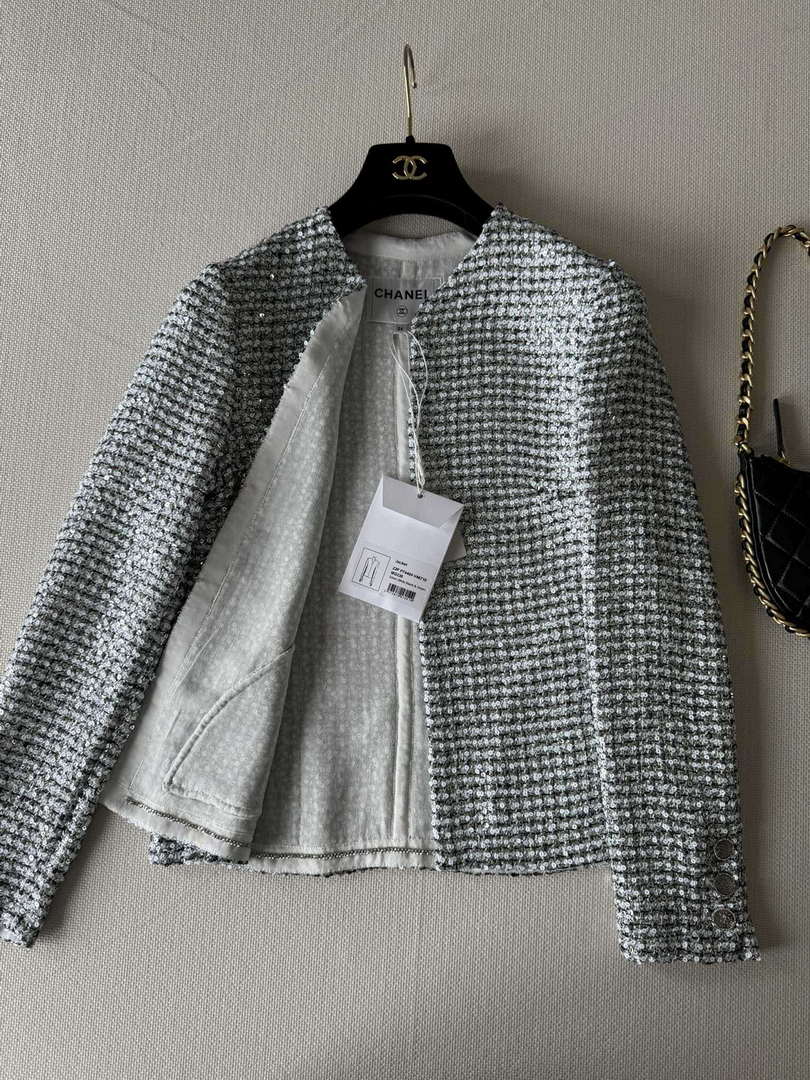 Chanel Women's Fashion Clothing Coat C62191
