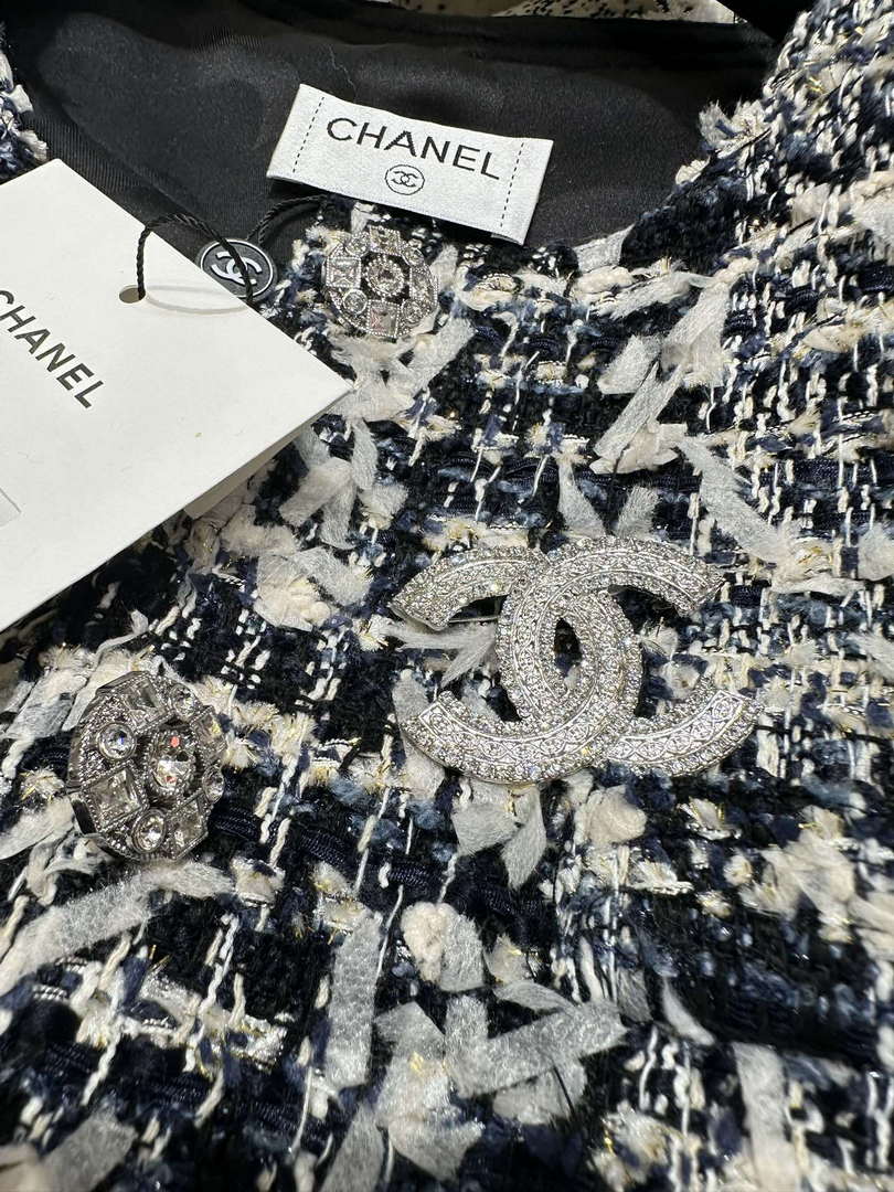 Chanel Women's Fashion Clothing Coat C62197