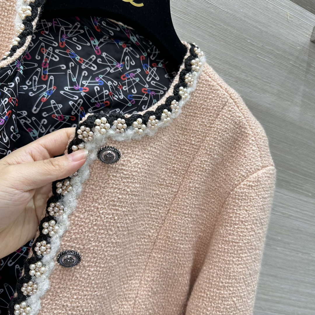 Chanel Women's Fashion Clothing Coat C62201