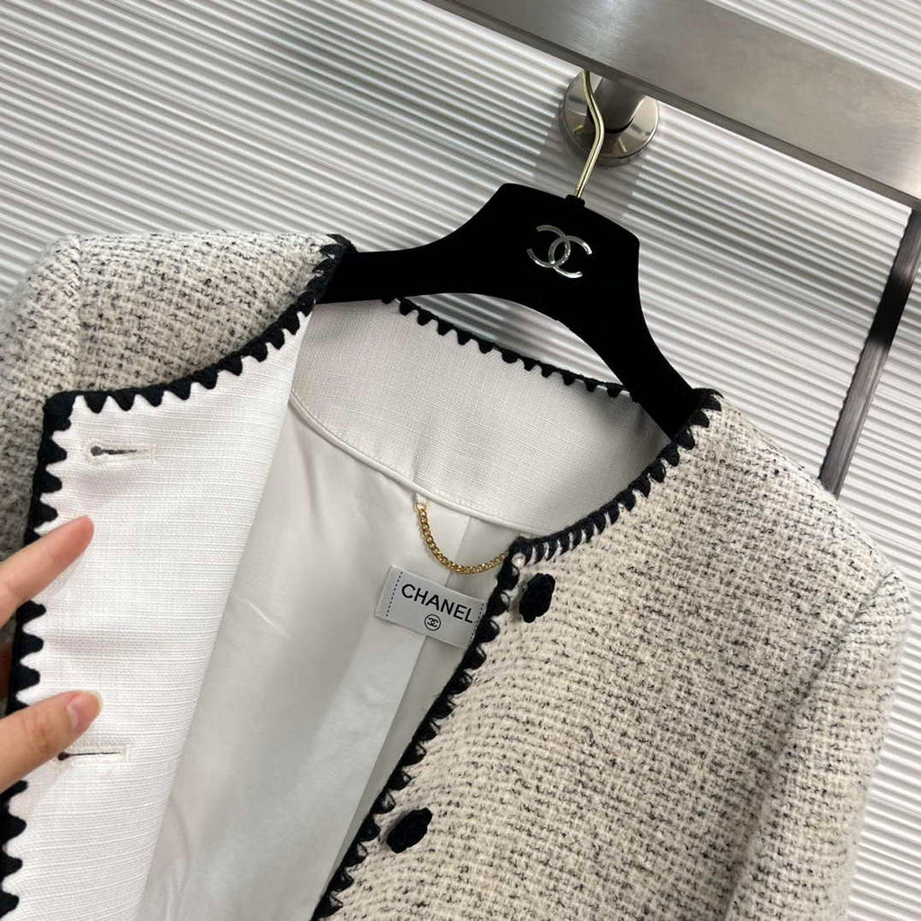 Chanel Women's Fashion Clothing Jacket C58801