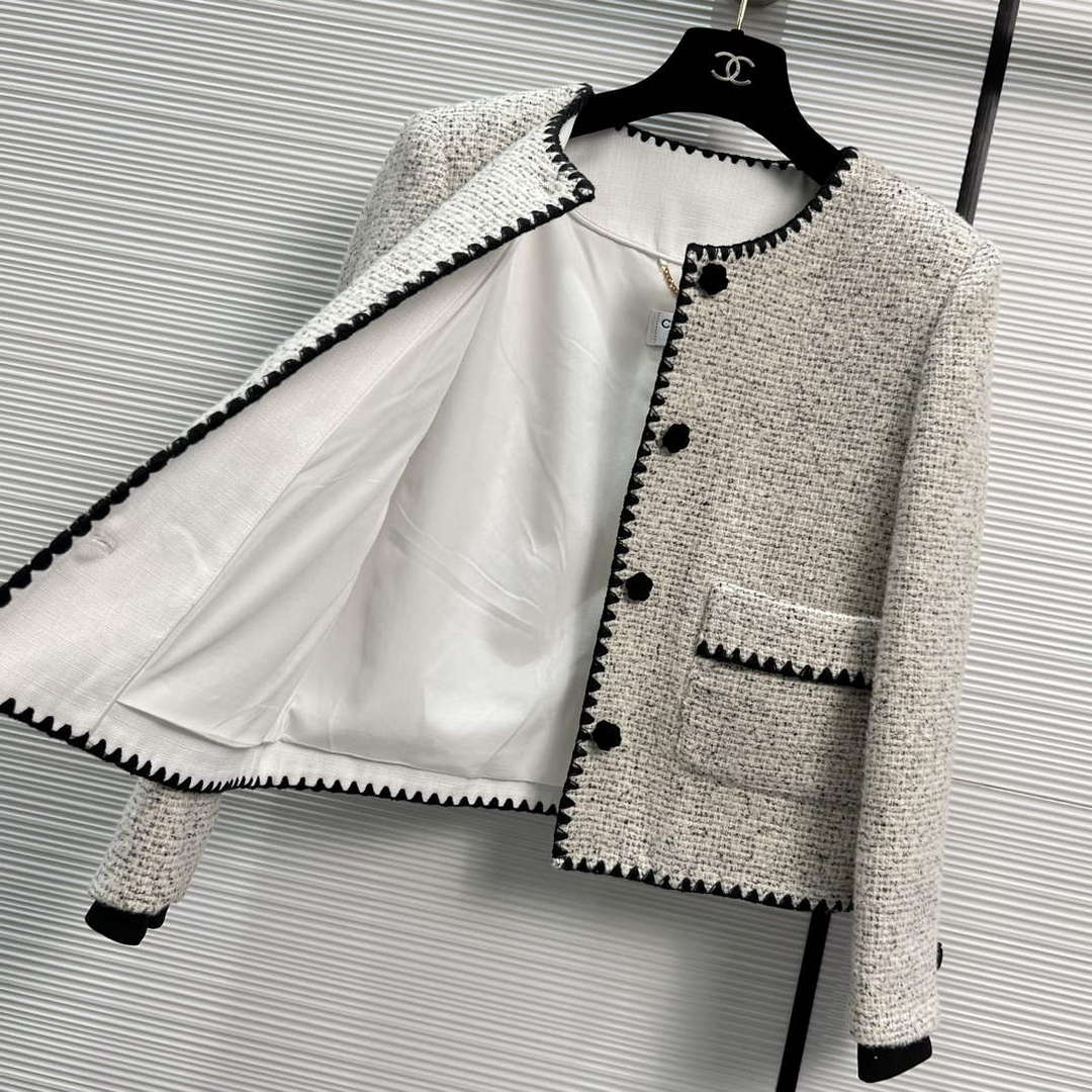Chanel Women's Fashion Clothing Jacket C58801