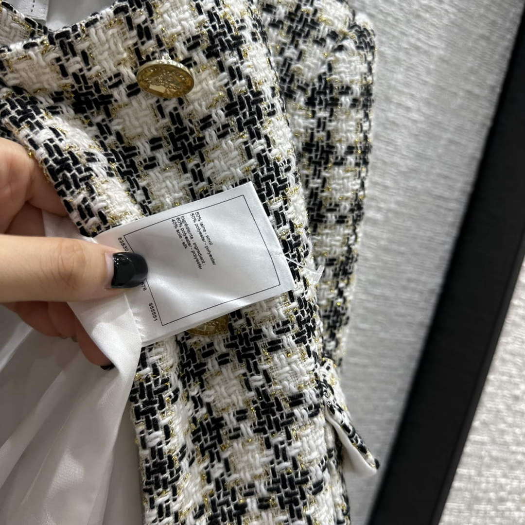 Chanel Women's Fashion Clothing Jacket C58810 - S - View 6