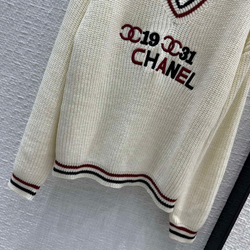 Chanel Women's Fashion Clothing Knitted Sweater C58816