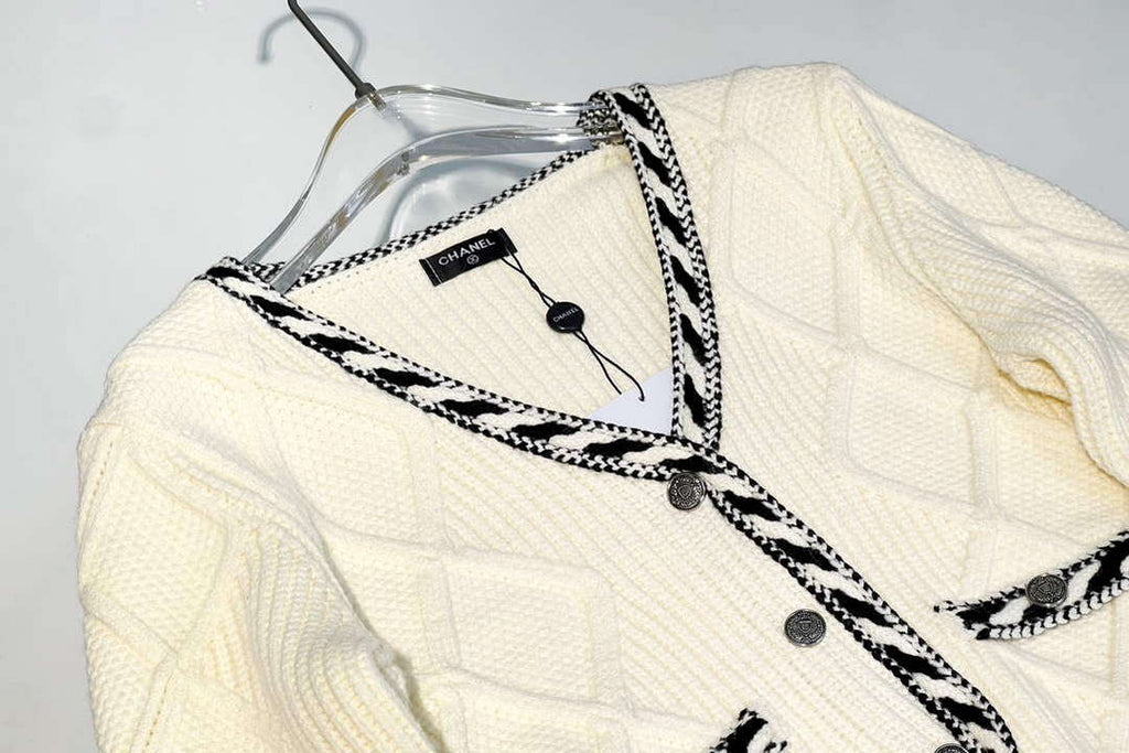 Chanel Women's Fashion Clothing Knitted sweaters C58831