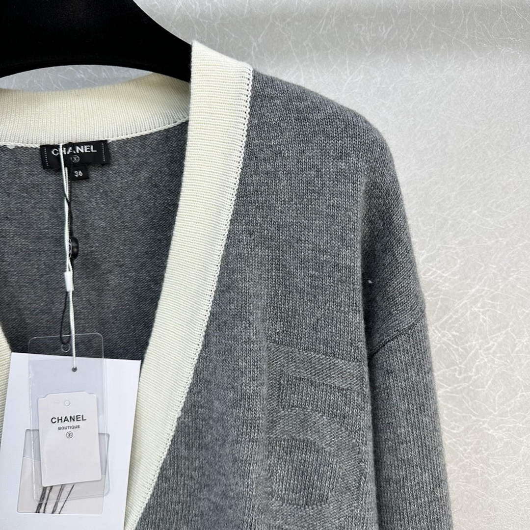Chanel Women's Fashion Clothing Knitted sweaters C58832