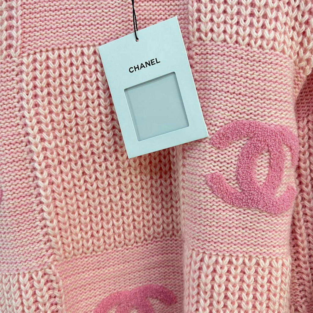 Chanel Women's Fashion Clothing Knitted Sweaters C58840