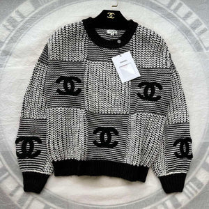 Chanel Women's Fashion Clothing Knitted Sweaters C58842 - S - View 1