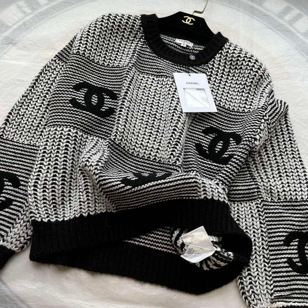 Chanel Women's Fashion Clothing Knitted Sweaters C58842