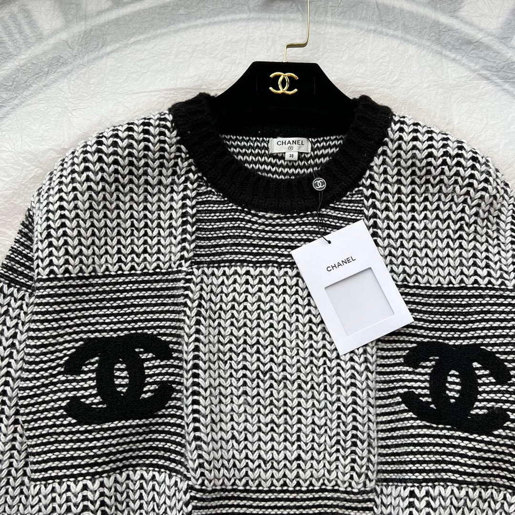 Chanel Women's Fashion Clothing Knitted Sweaters C58842