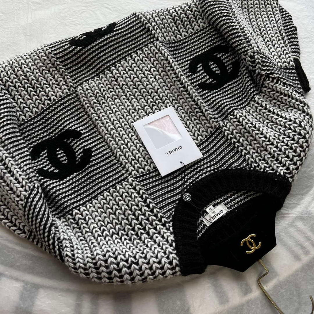 Chanel Women's Fashion Clothing Knitted Sweaters C58842