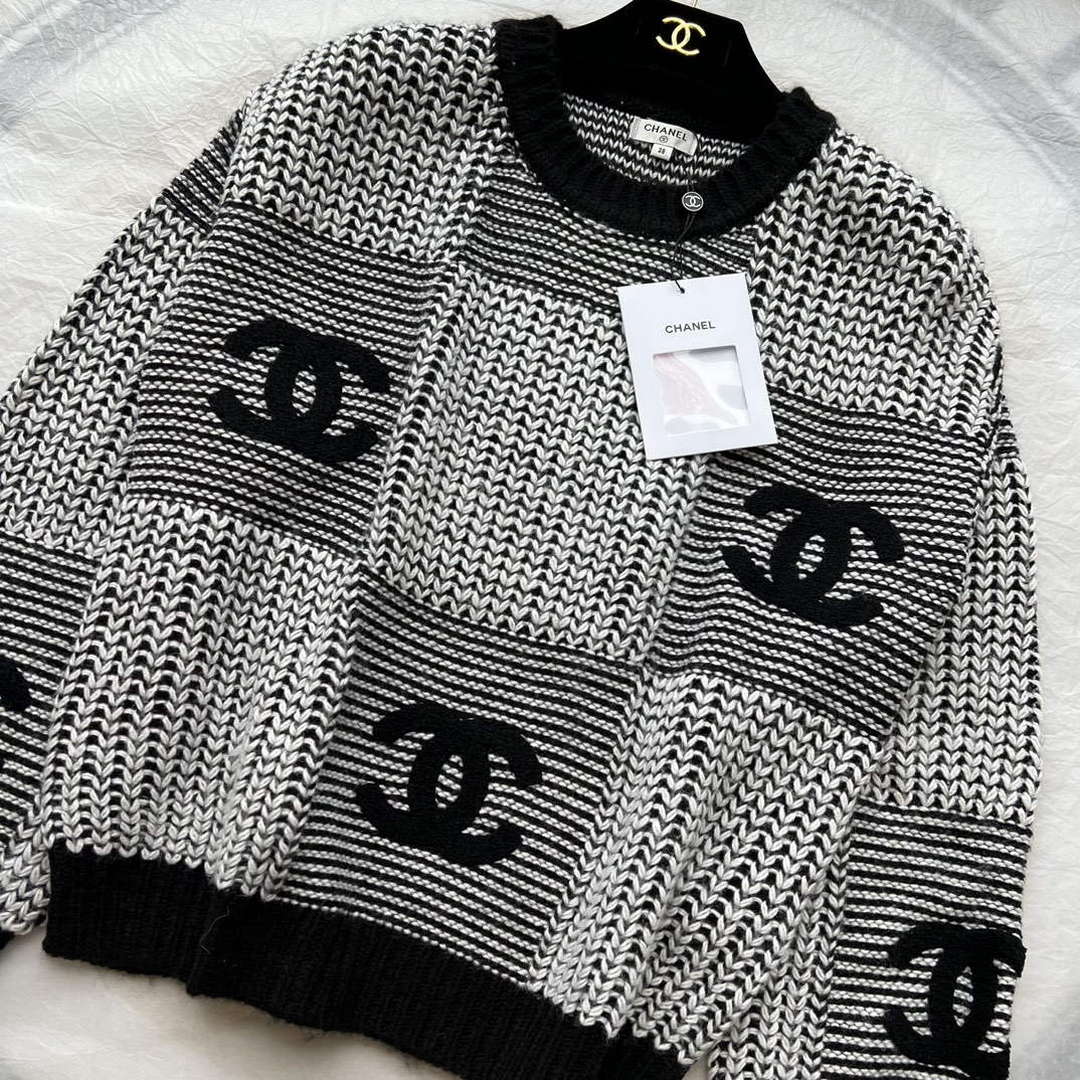 Chanel Women's Fashion Clothing Knitted Sweaters C58842