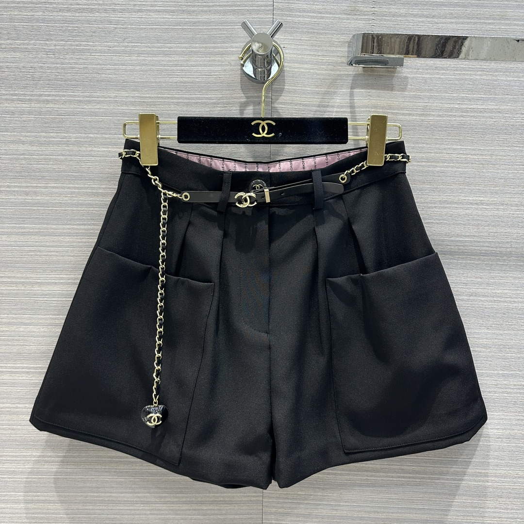 Chanel Women's Fashion Clothing Short Pants C58826