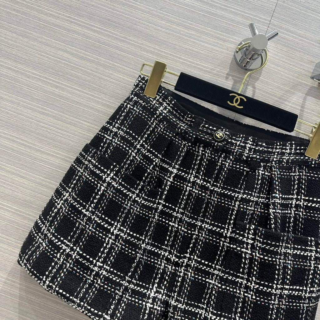 Chanel Women's Fashion Clothing Short Pants C58828