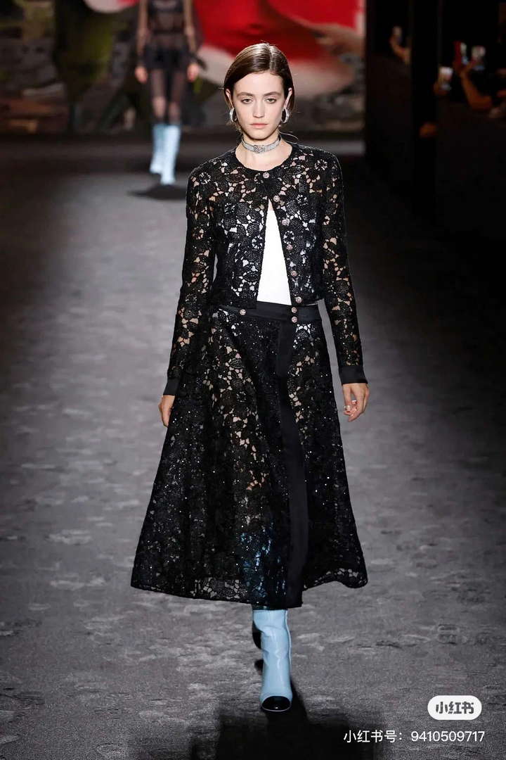 Chanel Women's Fashion Clothing Suit C58937