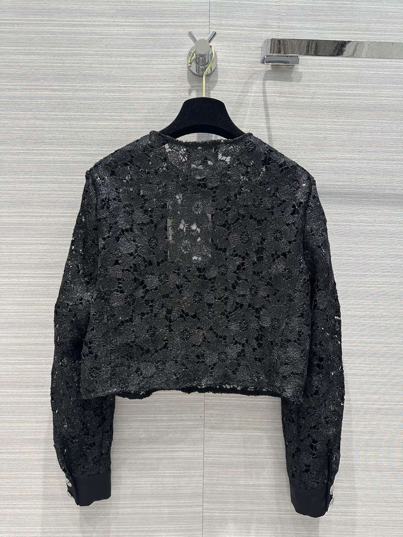 Chanel Women's Fashion Clothing Suit C58937