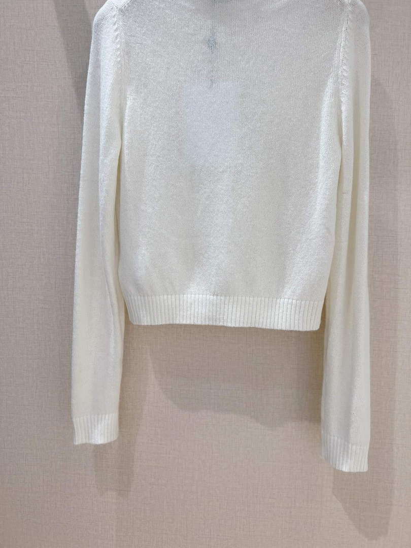 Chanel Women's Fashion Clothing Sweater CC69138