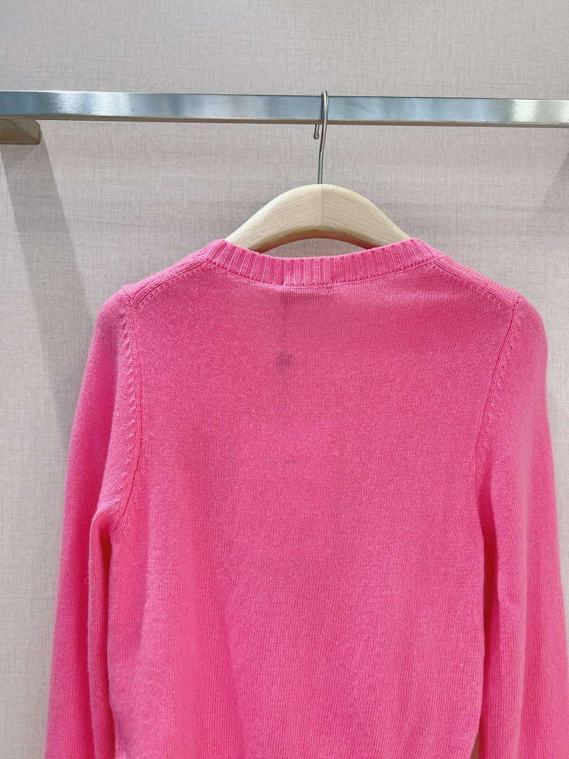 Chanel Women's Fashion Clothing Sweater CC69139