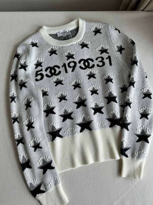 Chanel Women's Fashion Clothing Sweater CC69141