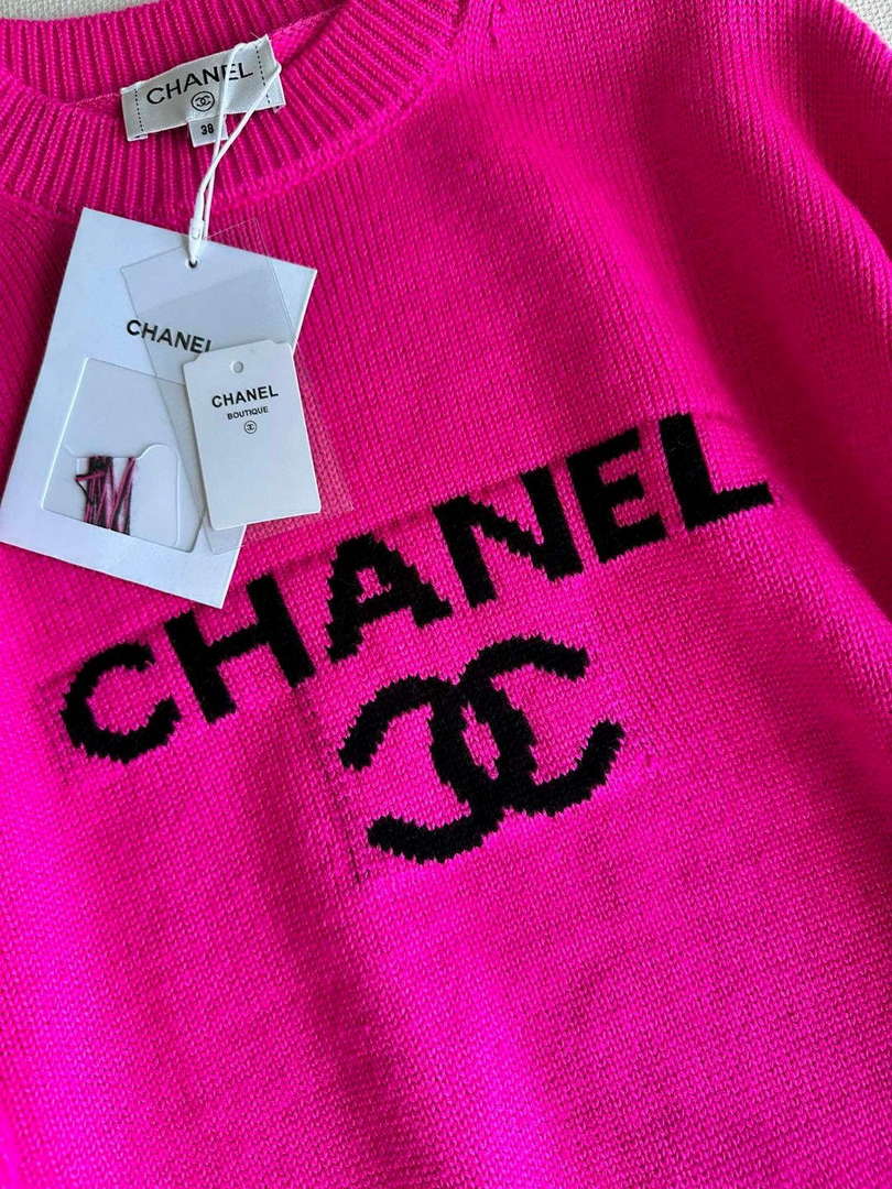 Chanel Women's Fashion Clothing Sweater CC69143