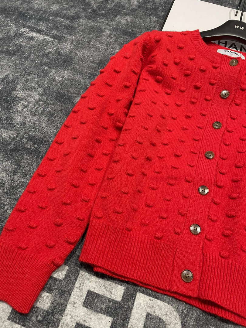Chanel Women's Fashion Clothing Sweater CC69144