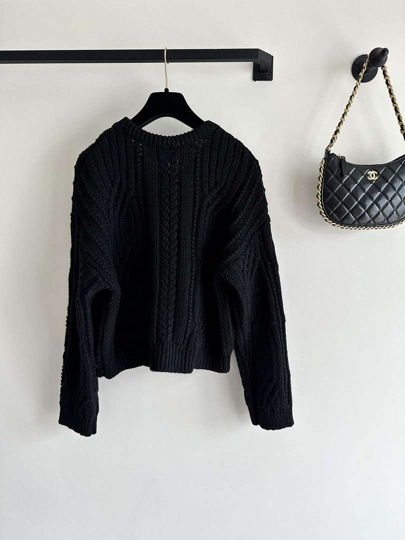 Chanel Women's Fashion Clothing Sweater CC69147