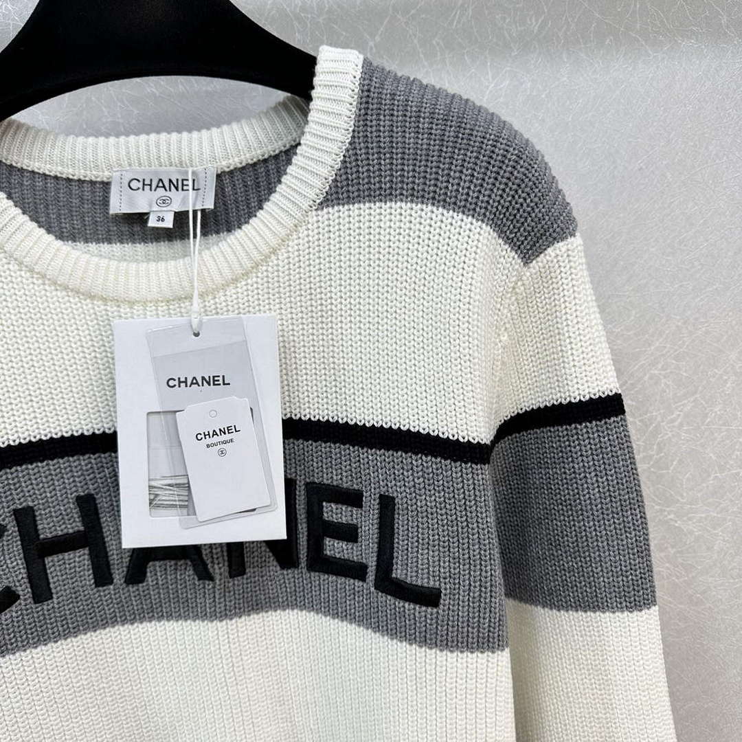 Chanel Women's Fashion Clothing Sweater CC69148