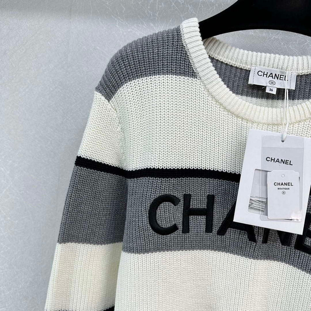 Chanel Women's Fashion Clothing Sweater CC69148