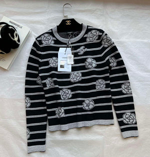 Chanel Women's Fashion Clothing Sweater CC69149 - S - View 2