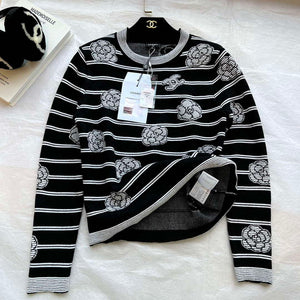 Chanel Women's Fashion Clothing Sweater CC69149 - S - View 4