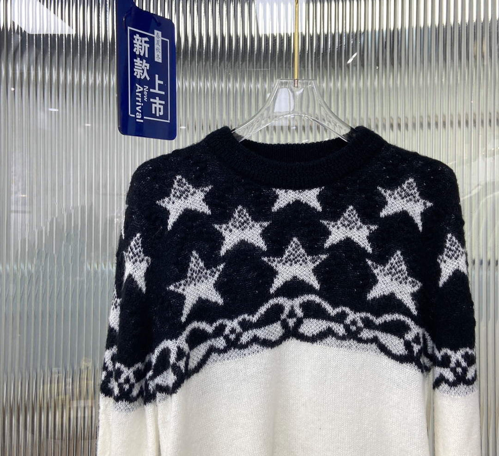 Chanel Women's Fashion Clothing Sweater CC69153