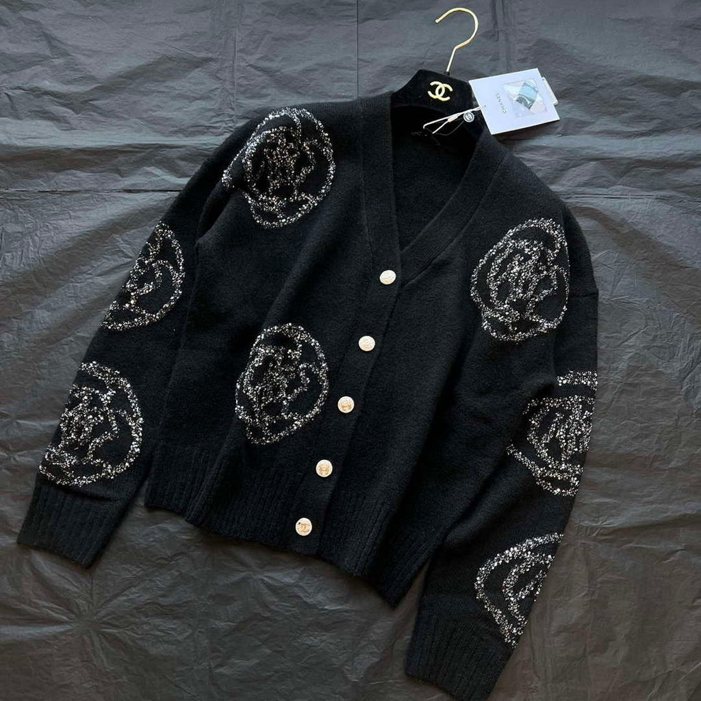 Chanel Women's Fashion Clothing Sweater CC69154