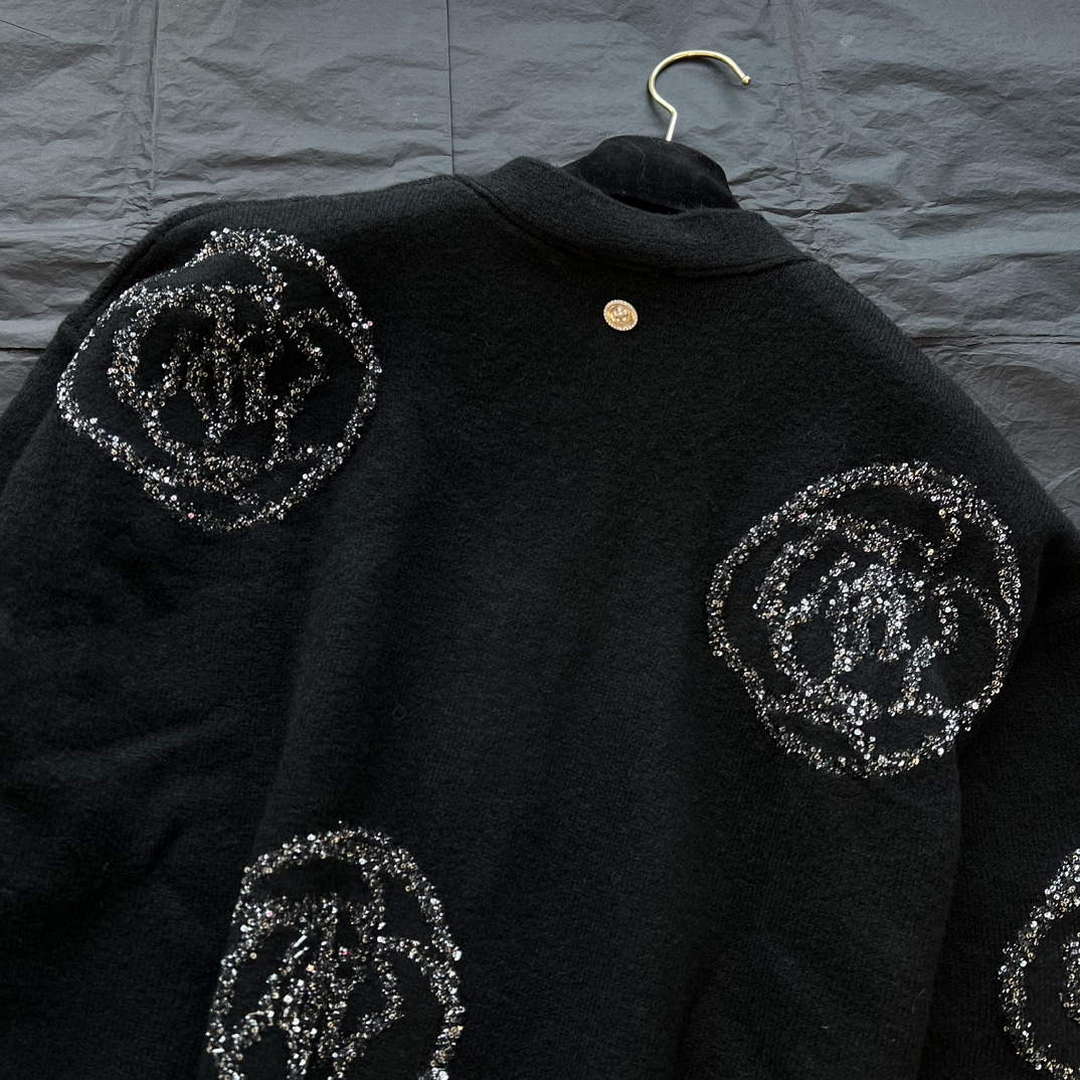 Chanel Women's Fashion Clothing Sweater CC69154