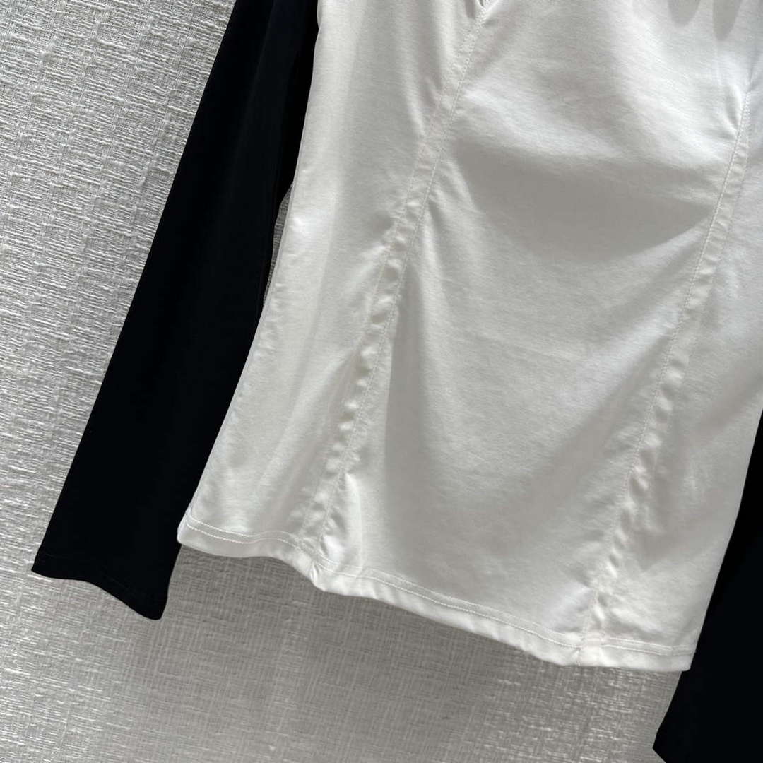 Chanel Women's Fashion Clothing T-shirt C58824