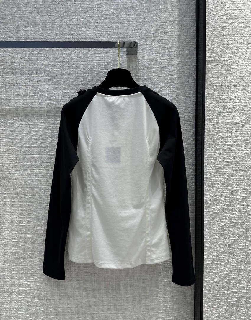 Chanel Women's Fashion Clothing T-shirt C58824