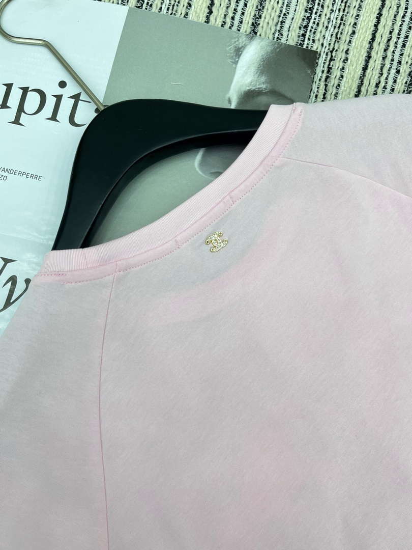 Chanel Women's Fashion Cotton T-shirt C81024