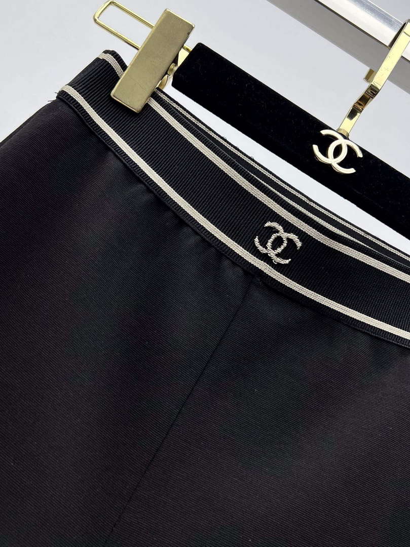 Chanel Women's Fashion Cycling Pants C58821