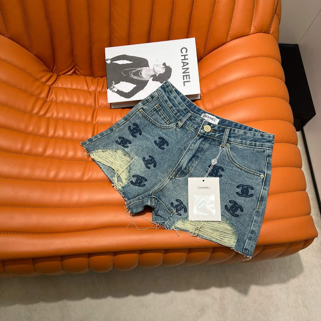 Chanel Women's Fashion Denim shorts C58800