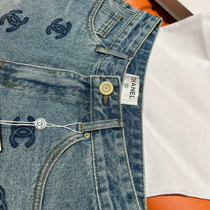 Chanel Women's Fashion Denim shorts C58800 - S - View 3