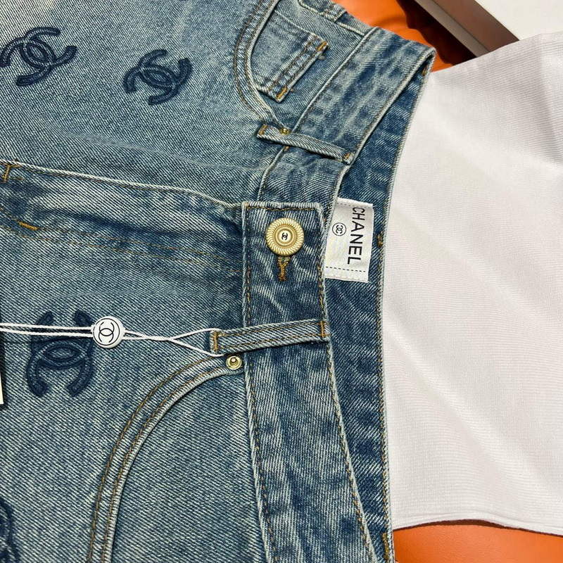 Chanel Women's Fashion Denim shorts C58800