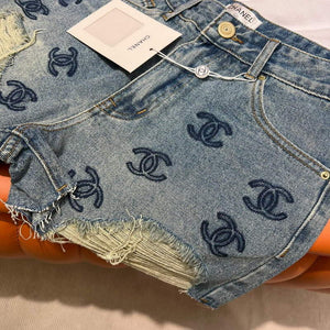 Chanel Women's Fashion Denim shorts C58800 - S - View 4