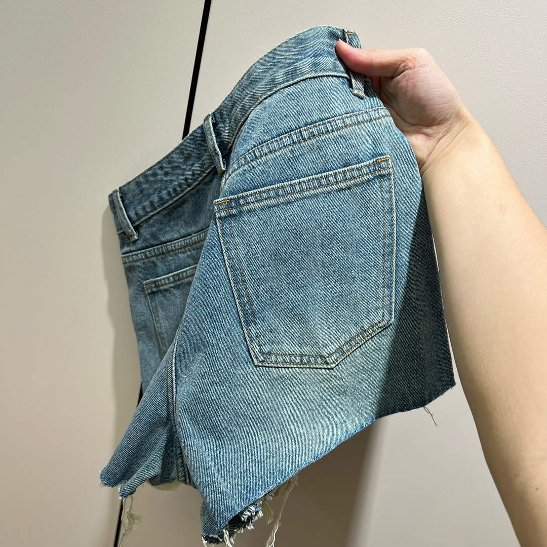 Chanel Women's Fashion Denim shorts C58800
