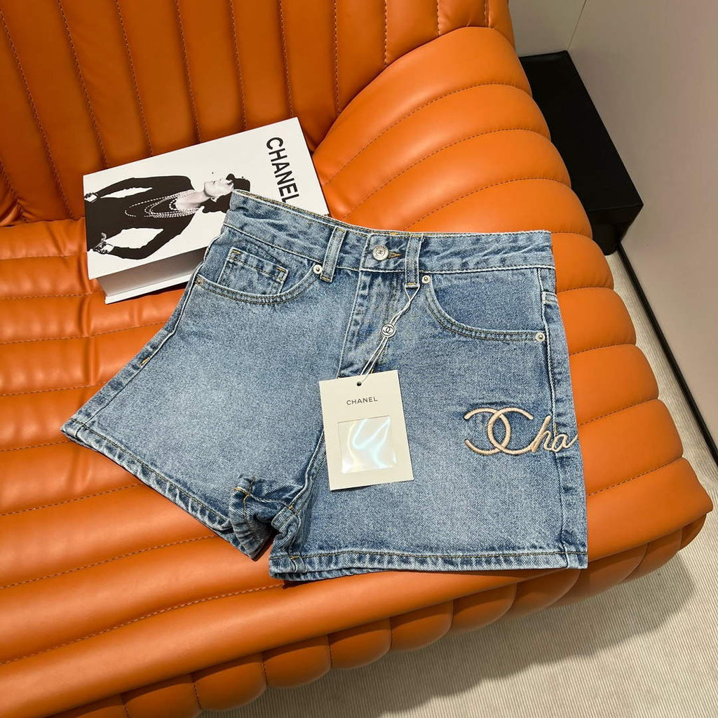 Chanel Women's Fashion Denim shorts C58801