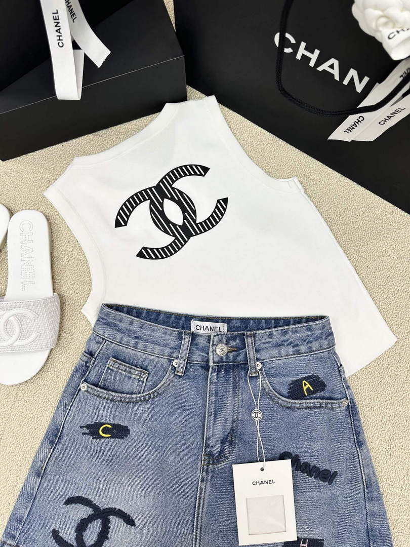 Chanel Women's Fashion Denim shorts C58806