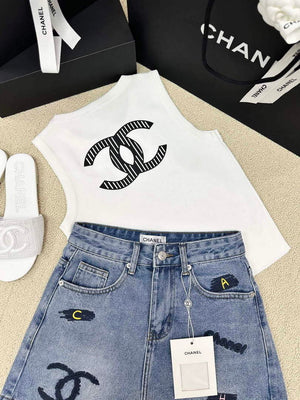 Chanel Women's Fashion Denim shorts C58806 - S - View 2