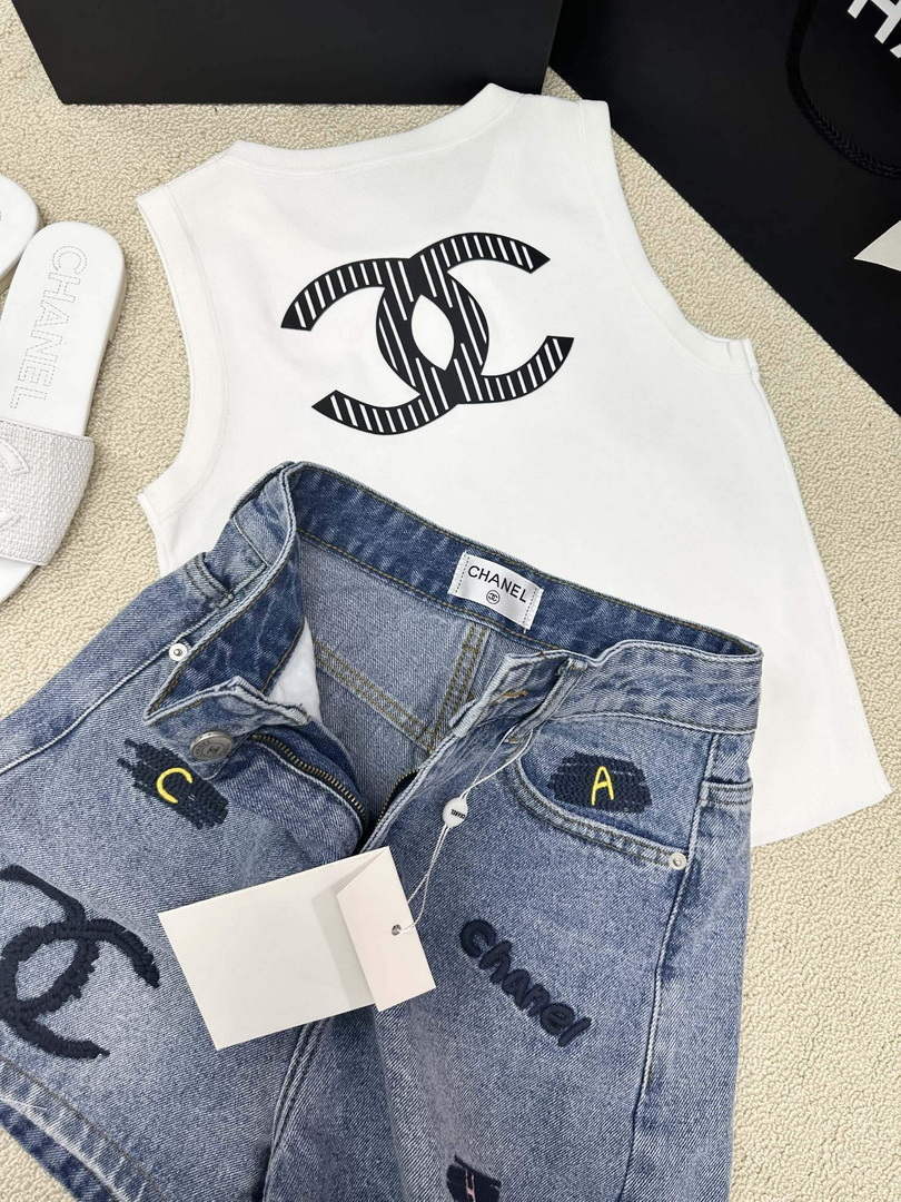 Chanel Women's Fashion Denim shorts C58806